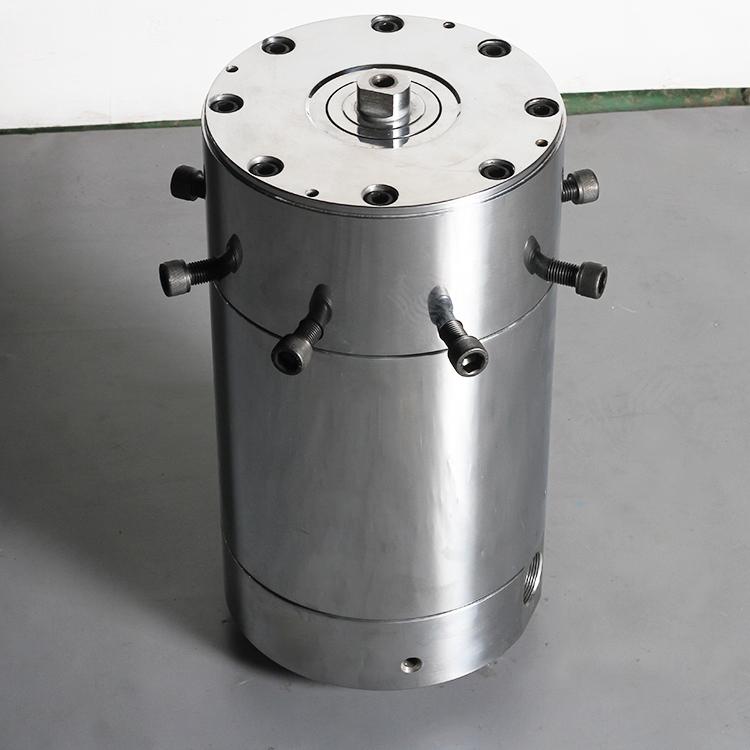 Die Head Structure and Material Selection