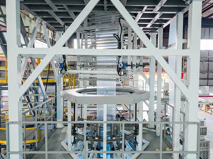 Línea de producción de película soplada de coextrusión multicapa 1
