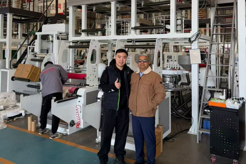 Cliente de Bangladés: Duplicación de la producción en un espacio limitado de fábrica gracias a la máquina de doble cabezal a medida 3